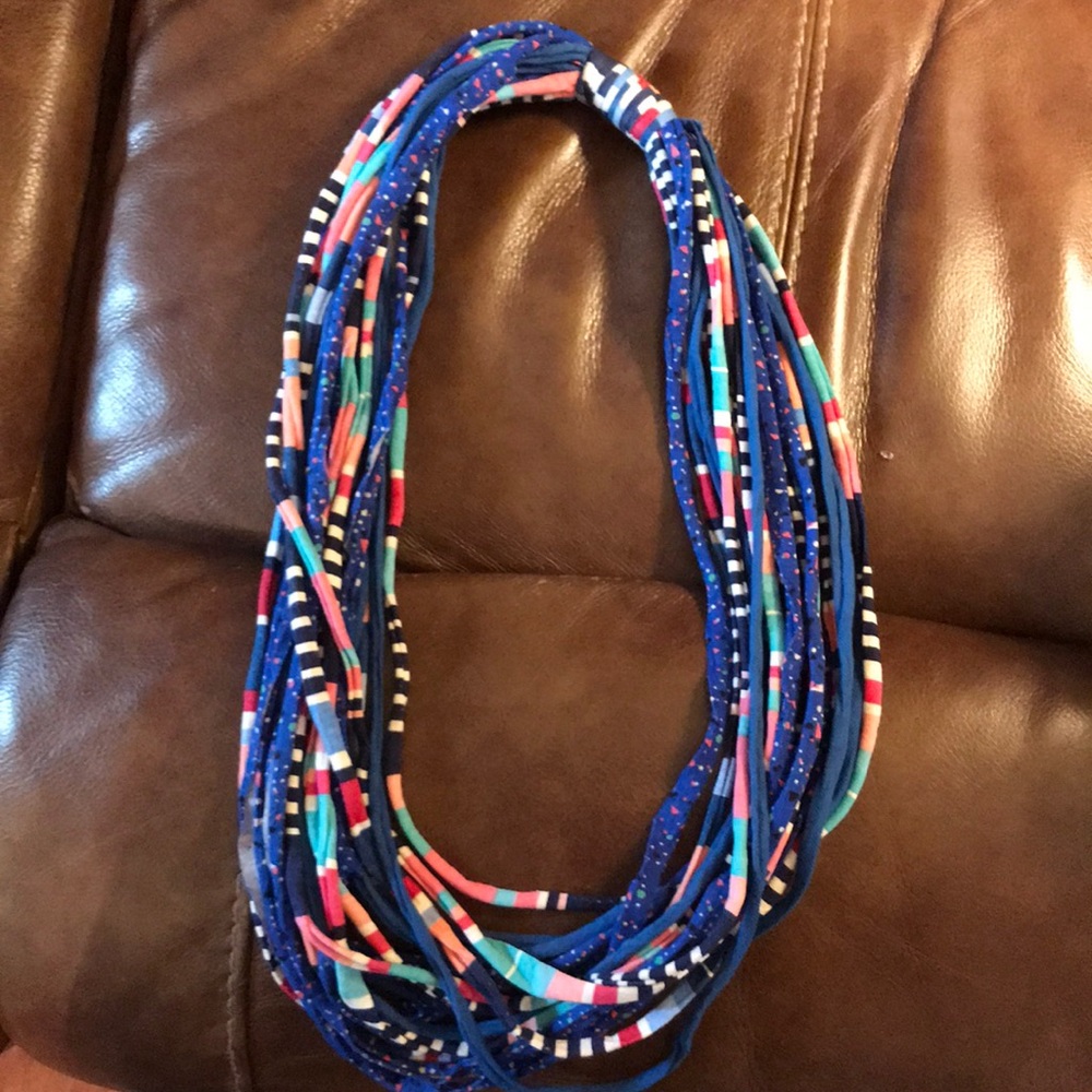 NWT DB SHREDS SCARF